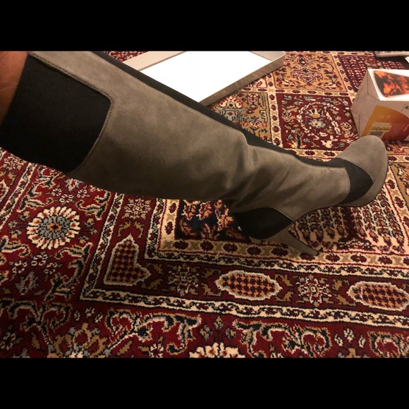 Grey and black Jessica Simpson boots - Picture 3 of 4